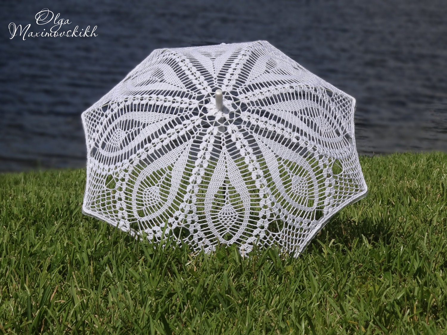 Wedding crochet umbrella 32''. Parasol. Brand-New.