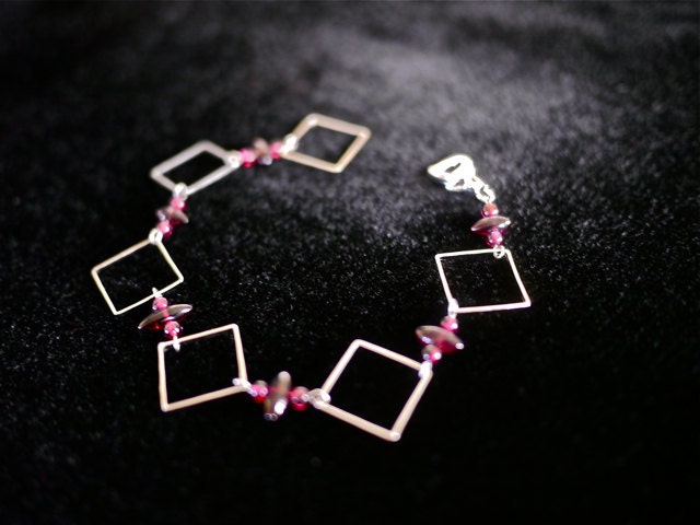 Garnet Bracelet, Linked garnet bracelet, square bracelet