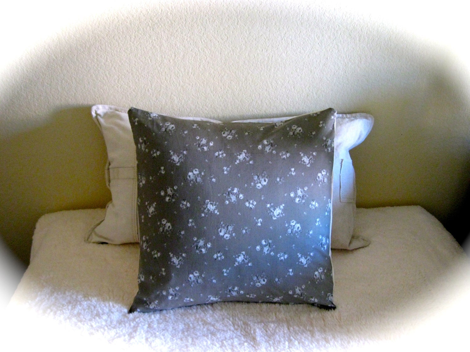 1  16" x 16" Pillow Cover in Swedish Inspired Design in Whitewash Grey