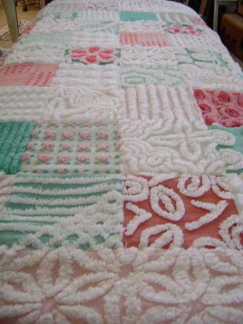 RESERVED for Sheri - Custom QUEEN Size Quilt - Super PLUSH / Rare Vintage Chenille - Aqua, Pink, Raspberry and White - Etsy Treasure