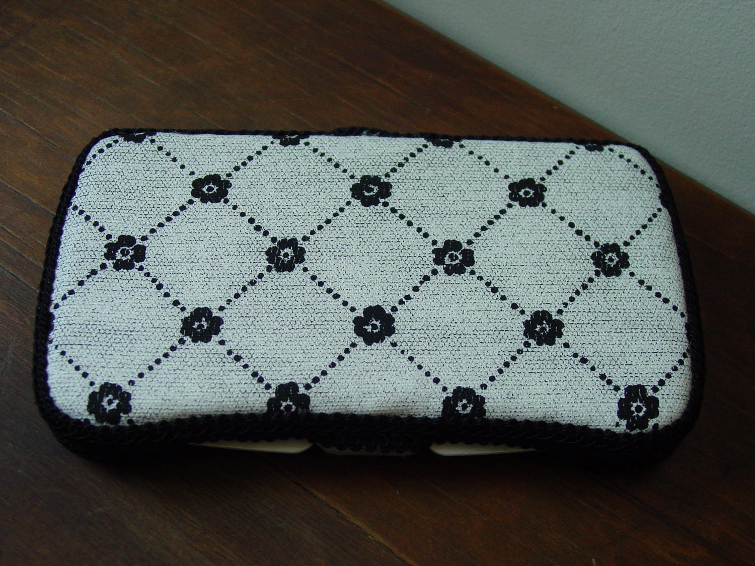 Black and White Floral with Lattice - Travel Baby Wipe Case