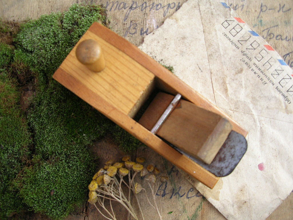 VINTAGE WOOD SHAVER toy for boys. Use for mixed media art, props, assemblage, shadow box, home decoretc.