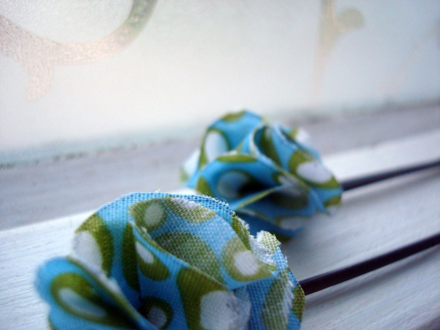 Carefree Curiousities bobby pin (set of 2)
