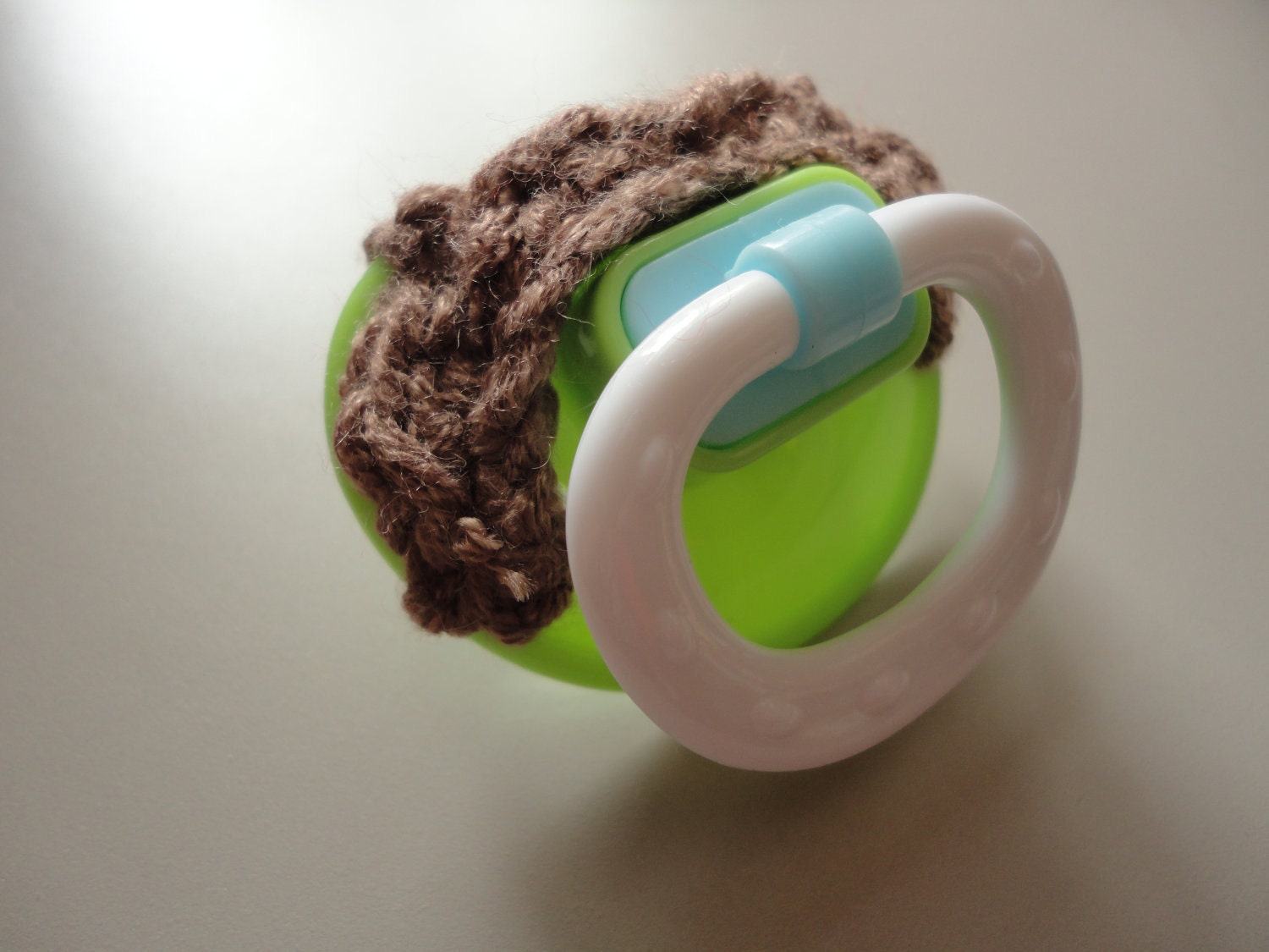 Crocheted mustache pacifier The Big Rig