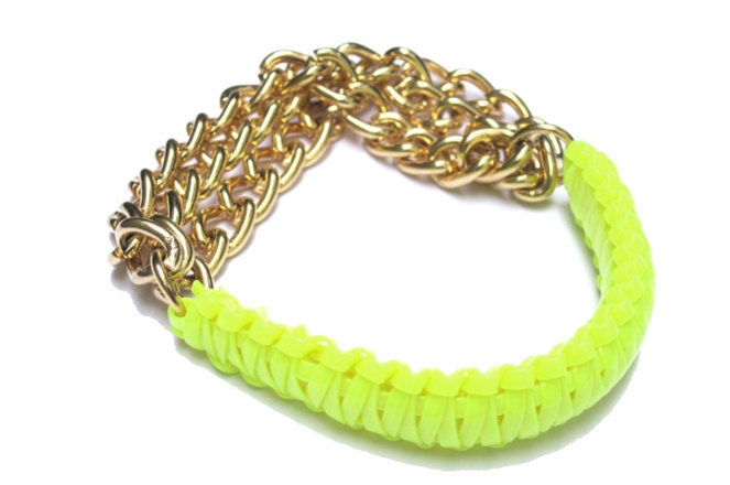 Neon Cobra- Gold chain bfrend bracelet