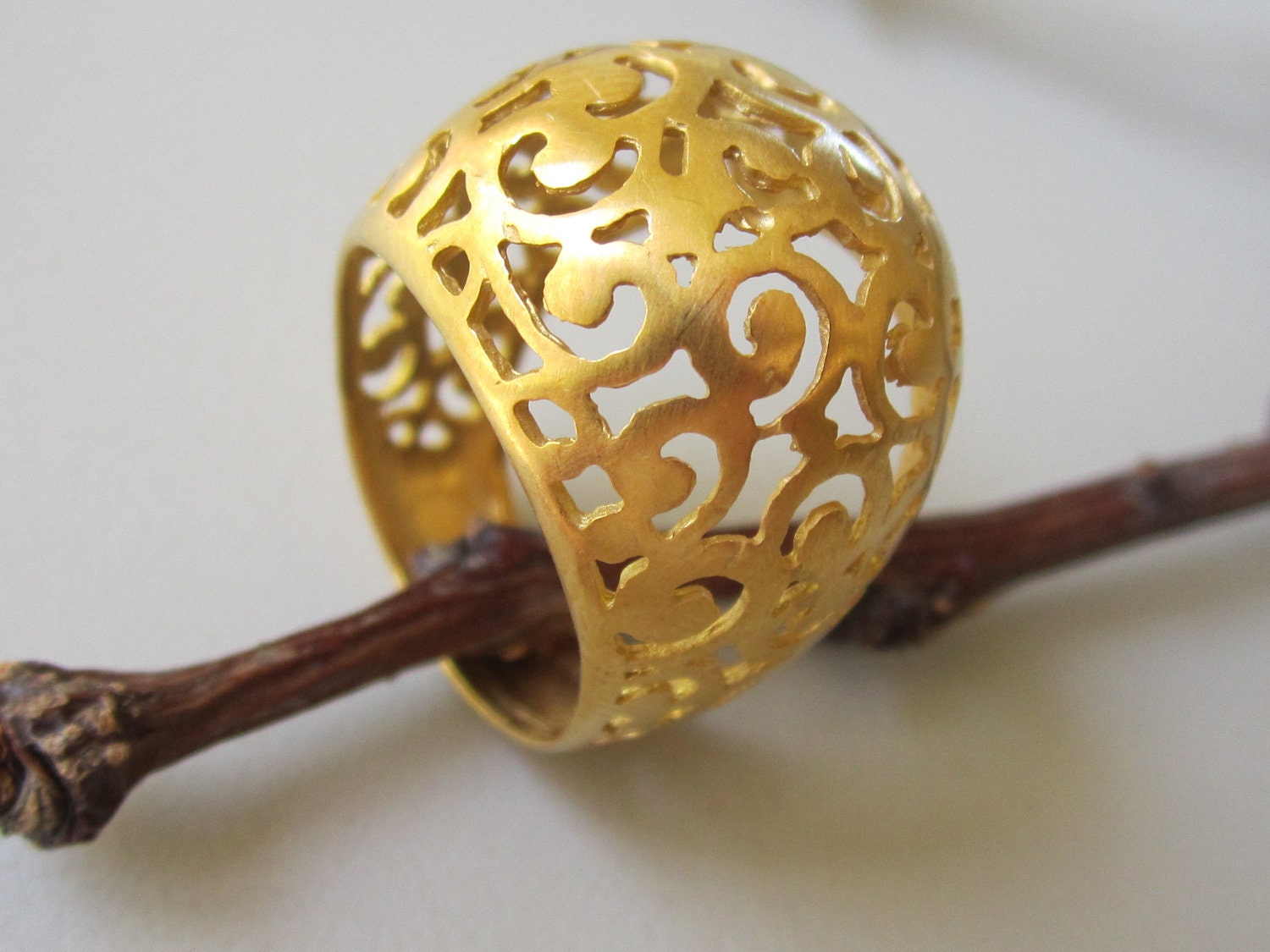 filigree gold ring