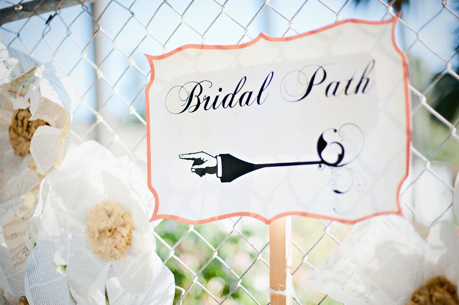 Custom Scalloped Signs for your Wedding/Events