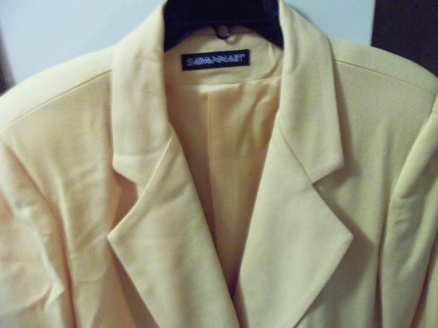 SALE 1/4 Off Yellow Vintage Double Breasted Wool Blazer with Tafetta Lining and Brass Metal buttons Size 16 Now Only 7.50USD