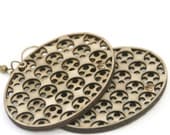 Oval Polka-Dot Mesh Pendant Earrings Handcrafted with Wood (0001)