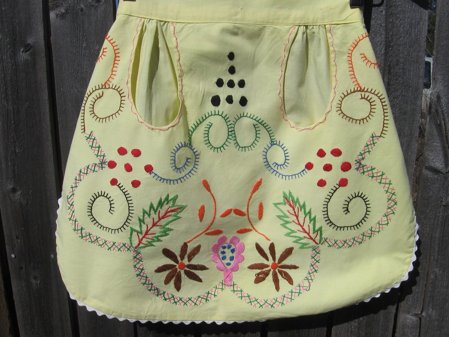 clearance-Vintage Portugal Hand Embroidered Apron