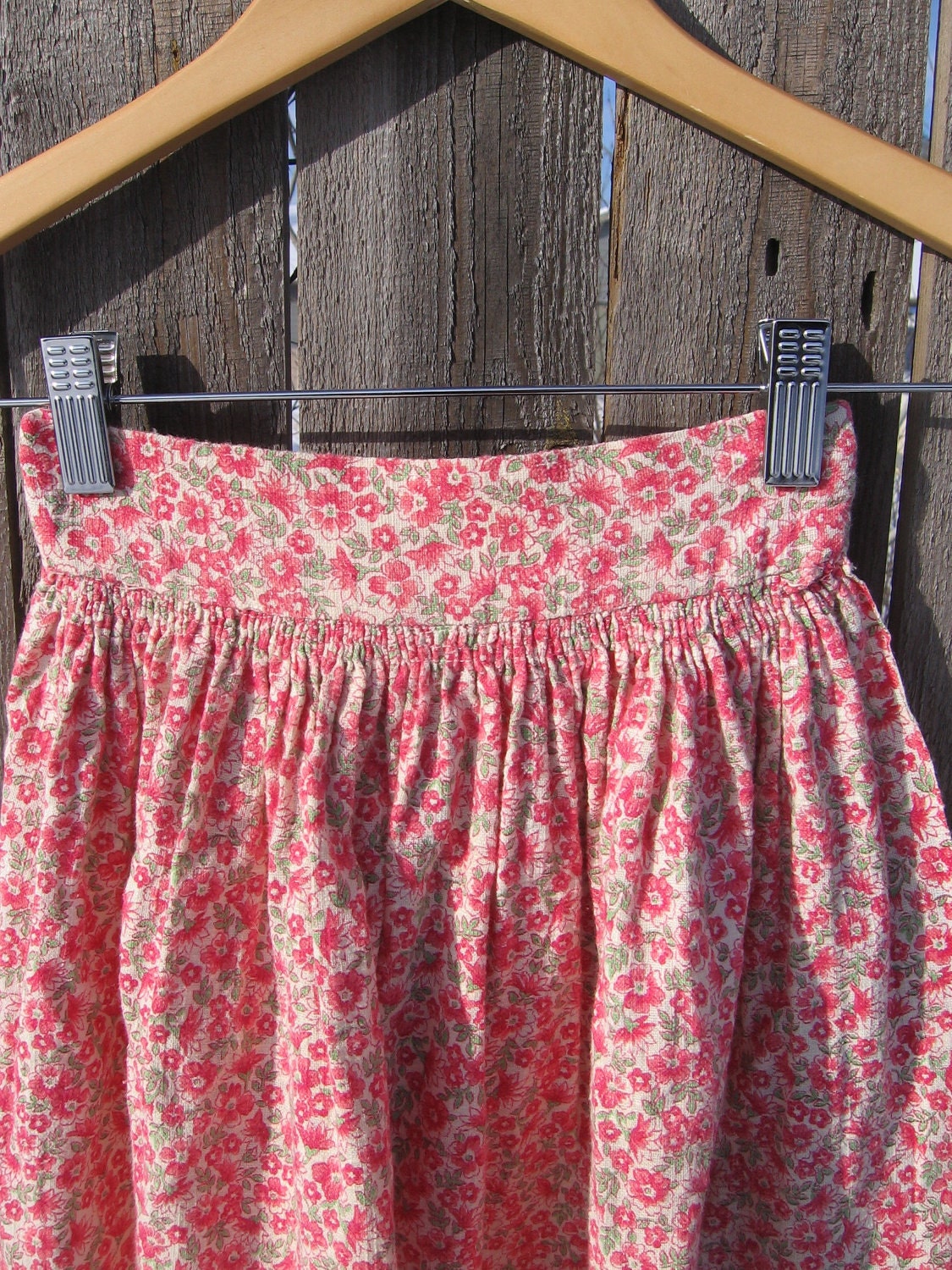 clearance-Vintage Red Floral Children's Apron
