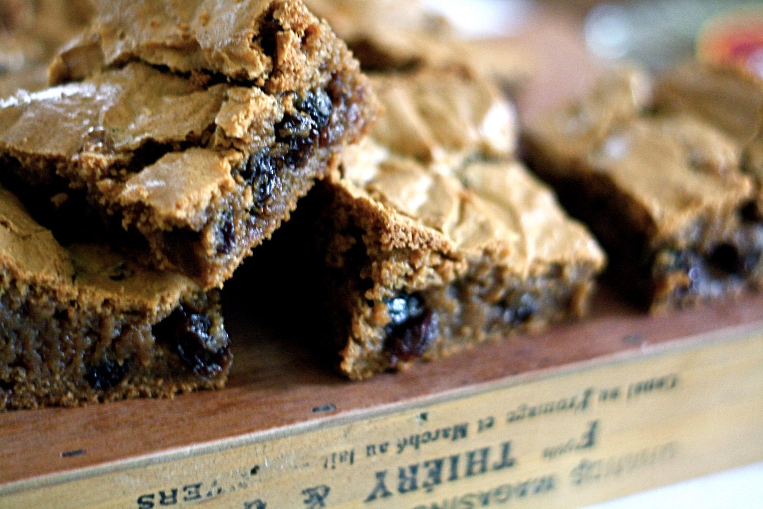 Butterscotch Maple Whole Wheat Blondies With Raisins