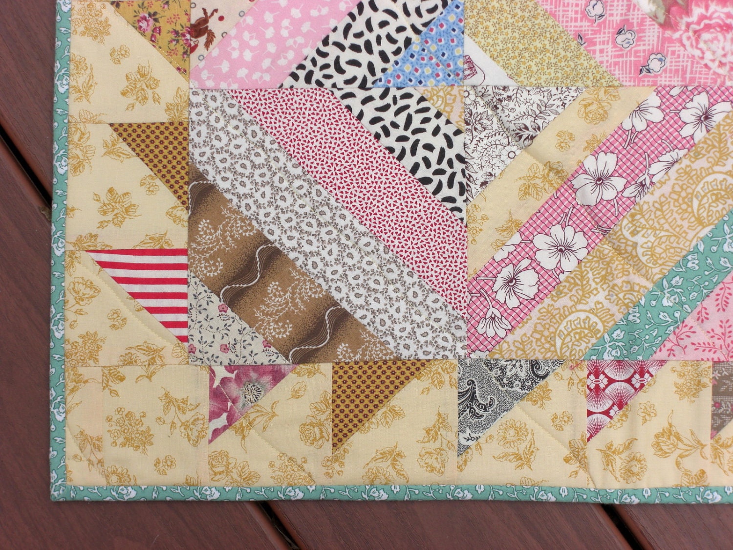 Sweet Dreams Nap Quilt, New Vintage Style, Retro, Throw, 50" x 61"