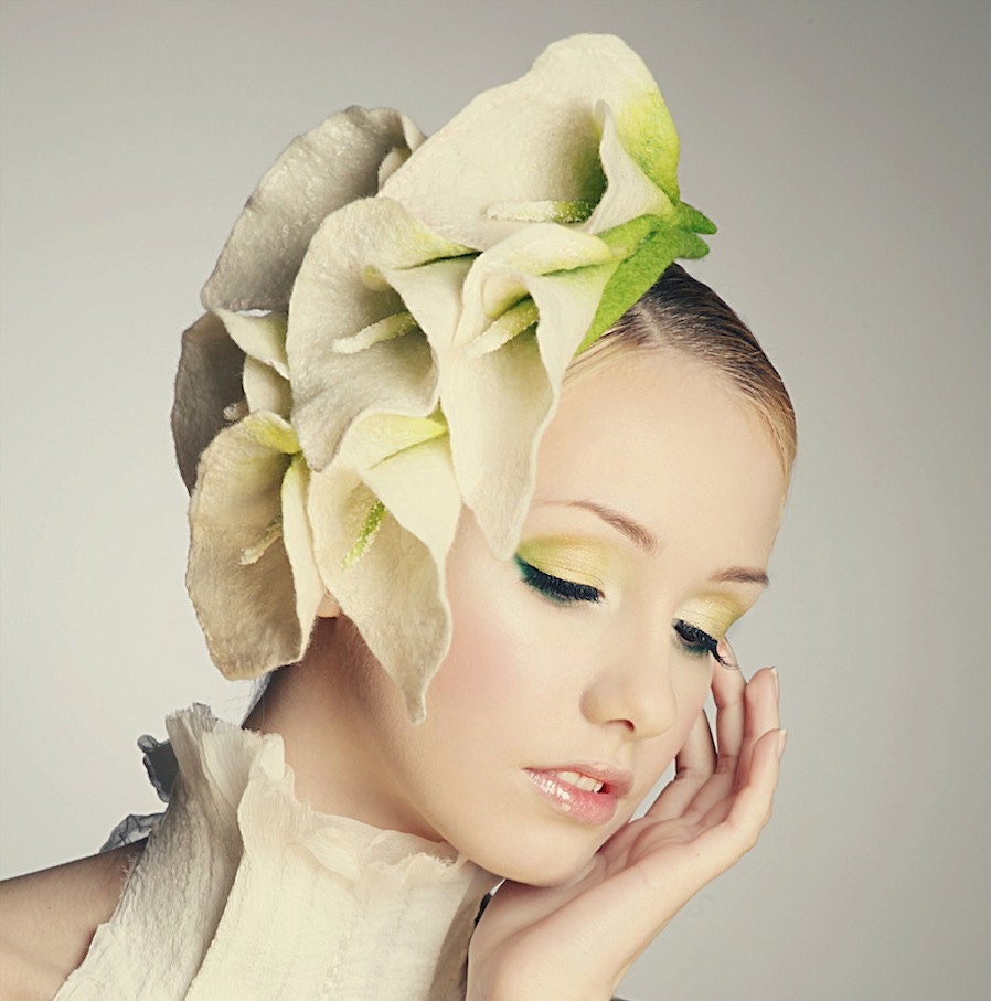 RESERVED - Elegant flower Calla Lily fascinator hat with merino wool, silk fibers and chiffon silk