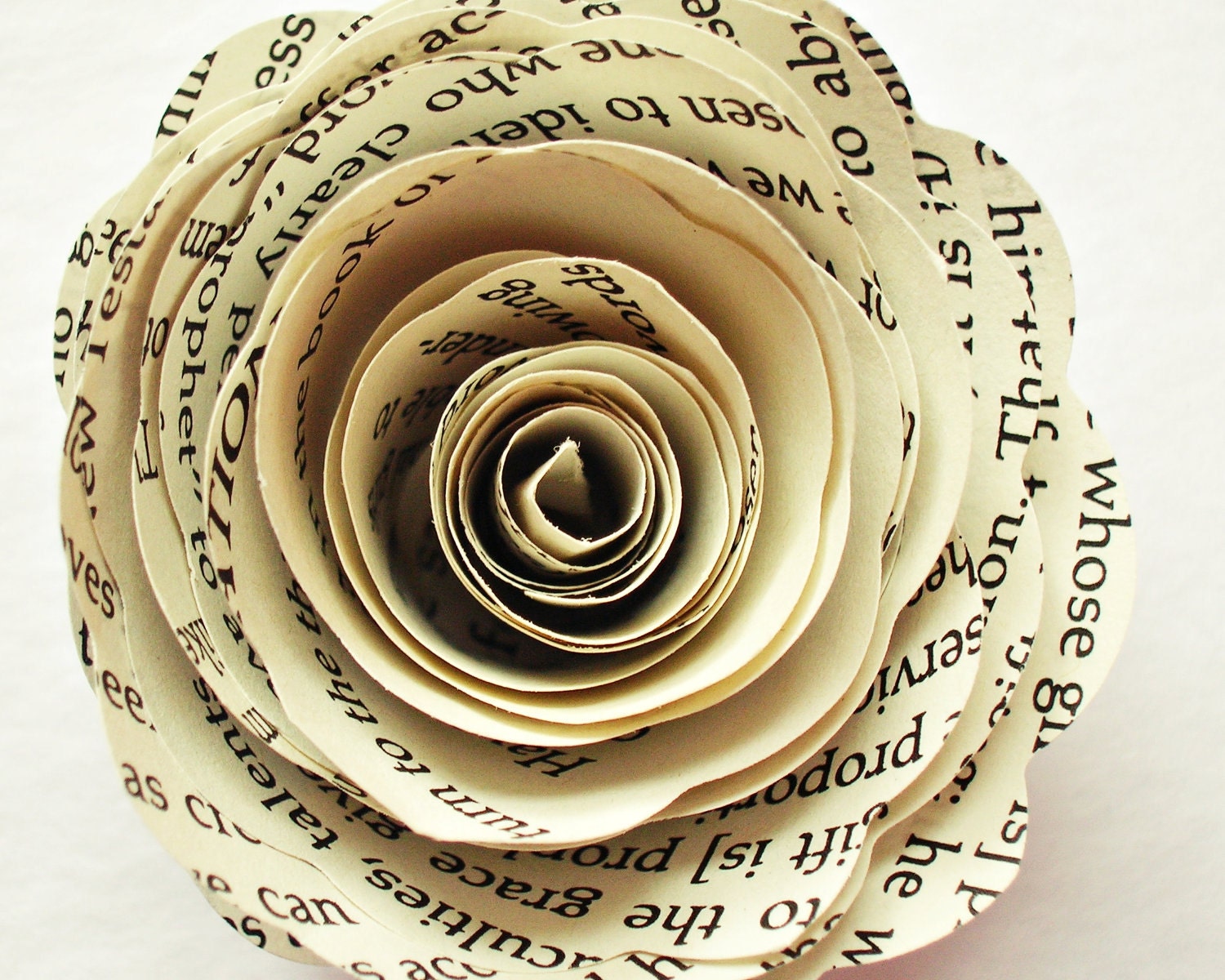 Paper Flowers // Vintage Wedding Paper Roses Book Page Flowers