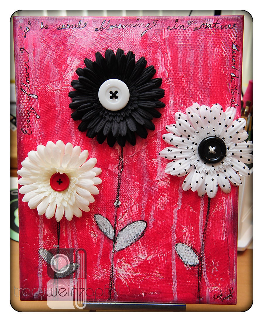 DAISY - By Tracy Weinzapfel - Mixed Media Canvas 11" X 14"