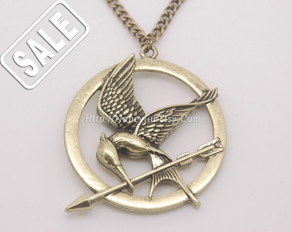 Hot Sale---The Hunger Games Necklace Pendant, Inspired Mockingjay Necklace With Arrow in Antique Bronze - Double Sided
