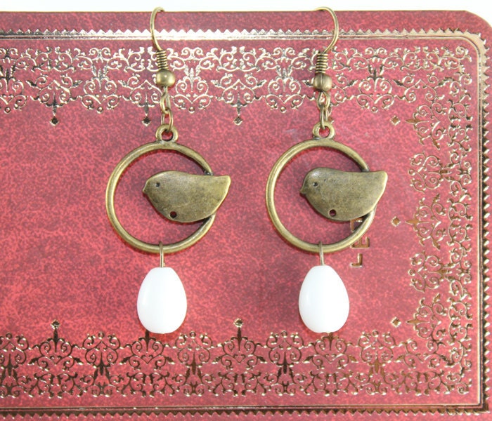 Vintage antique bronze bird ,white water-drop beads pendant earring