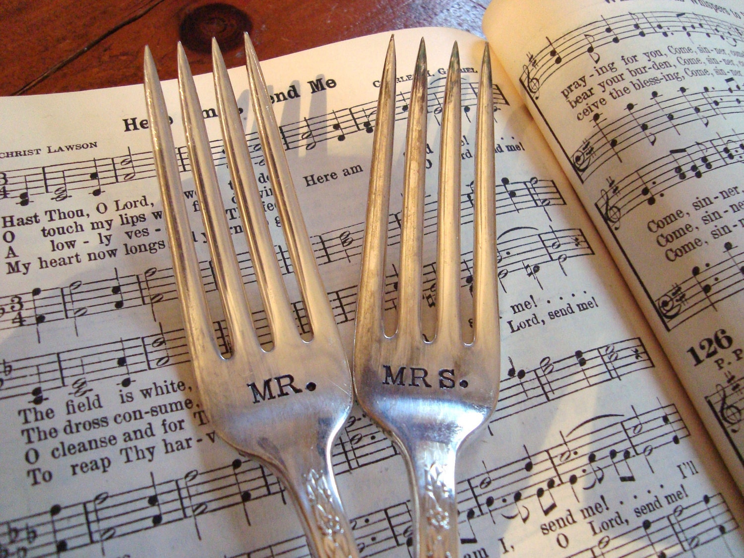 Mr. and Mrs. Fork Set - Hand Stamped - Vintage Beauty - Forever is Ours - Wedding Date
