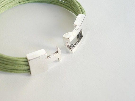 Apple green cotton bracelet. Silver clasp