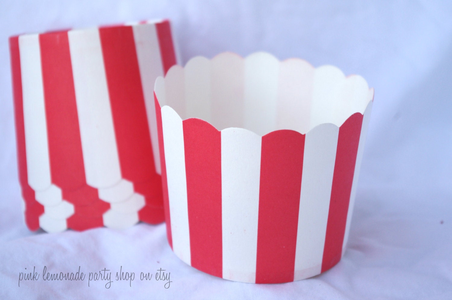 Red And WHiTe STripe--large-Nut/Candy/Baking Cups--25ct--Parties--cupcakes-gumballs-snacks Il_170x135
