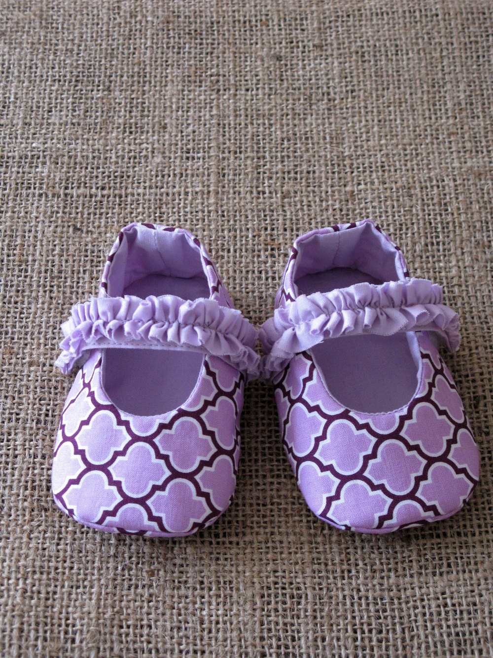 Mary Jane Baby Shoes - PDF Pattern - Newborn to 18 months.