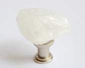 Natural Milky Quartz Crystal Gemstone Rock Knob