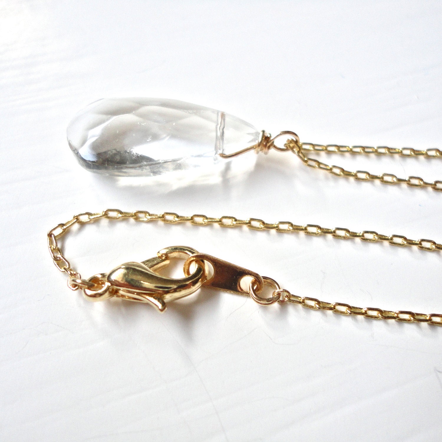 Simple Bridesmaid Necklace - Teardrop on Dainty Gold Chain - Chic, Classic, Minimalist Jewelry