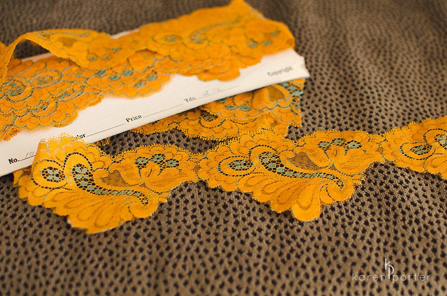 Orange Lace Vintage Trim, Green Accent, 2.5 Yards