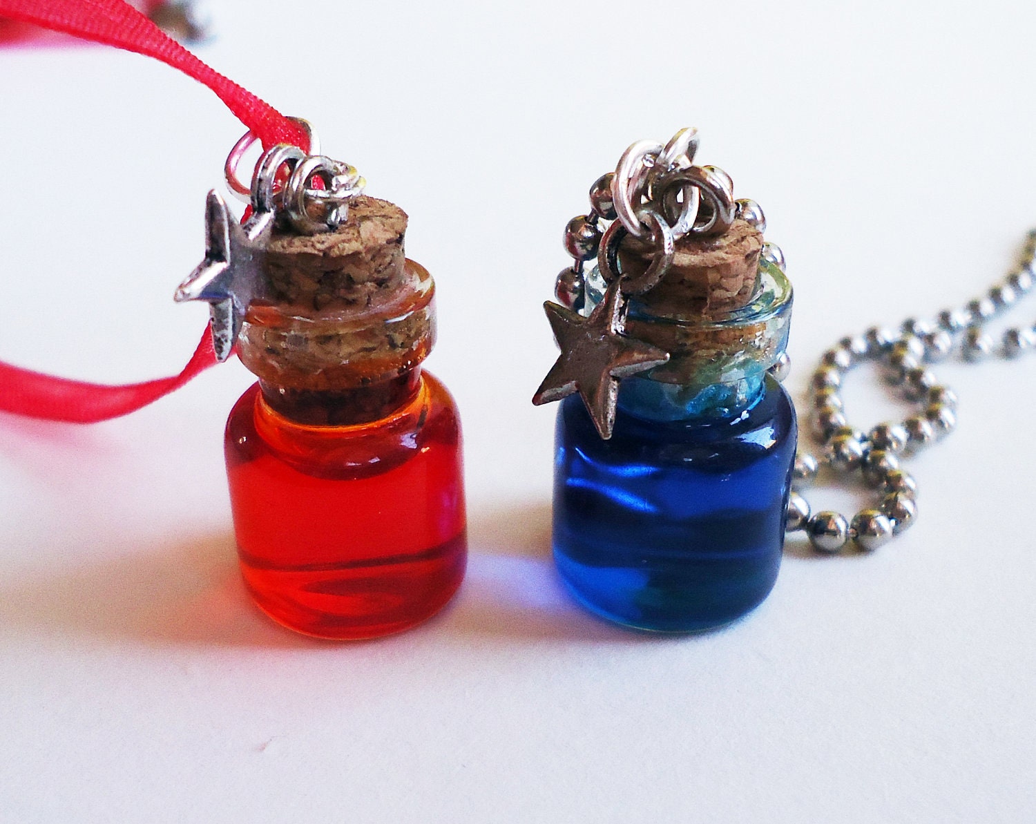 Health Potion / Mana Potion - NECKLACE - Gamer Girl Jewelry - can be keychain or phone charm
