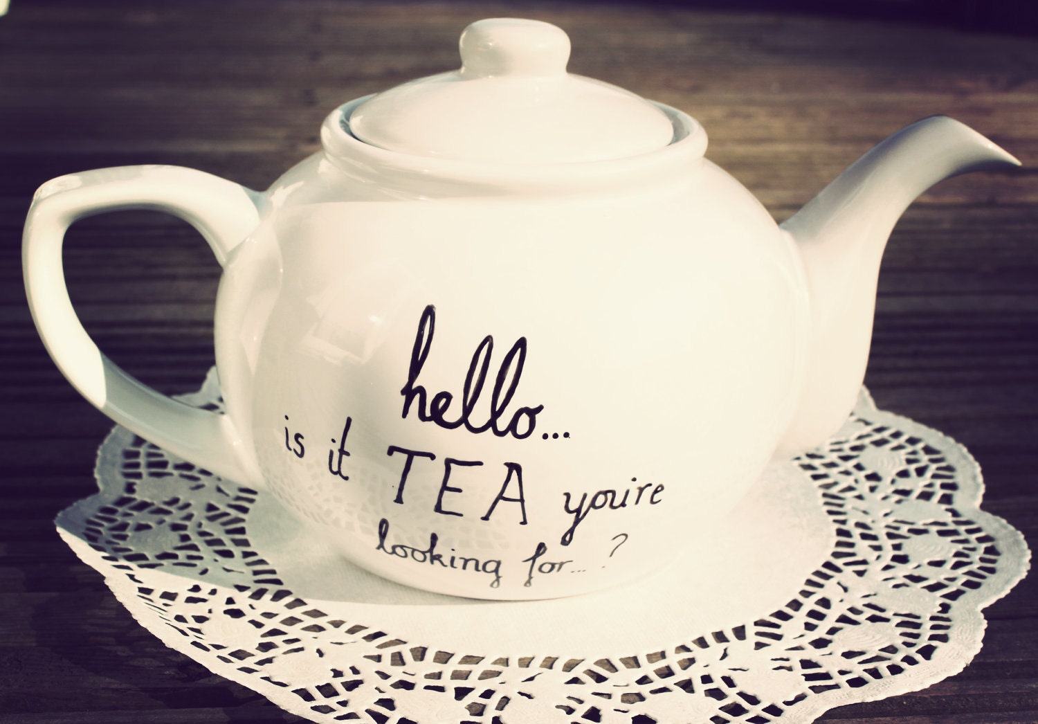 Lionel Richie teapot hand drawn by Mr Teacup