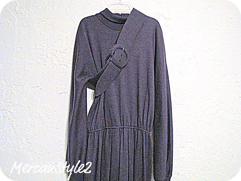 Vintage Purple Sweater Dress (sz 16)