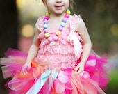 Chunky Bubblegum style multi color necklace with large jewel pendant