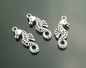15 pcs 22x10mm Antique Silver Vintage Filigree 3D Hippocampus Charms Pendants G69850