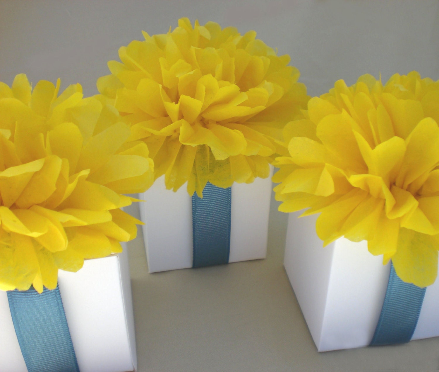 Baby Shower Decoration . 20 Tissue Paper Flower Favor Box Toppers