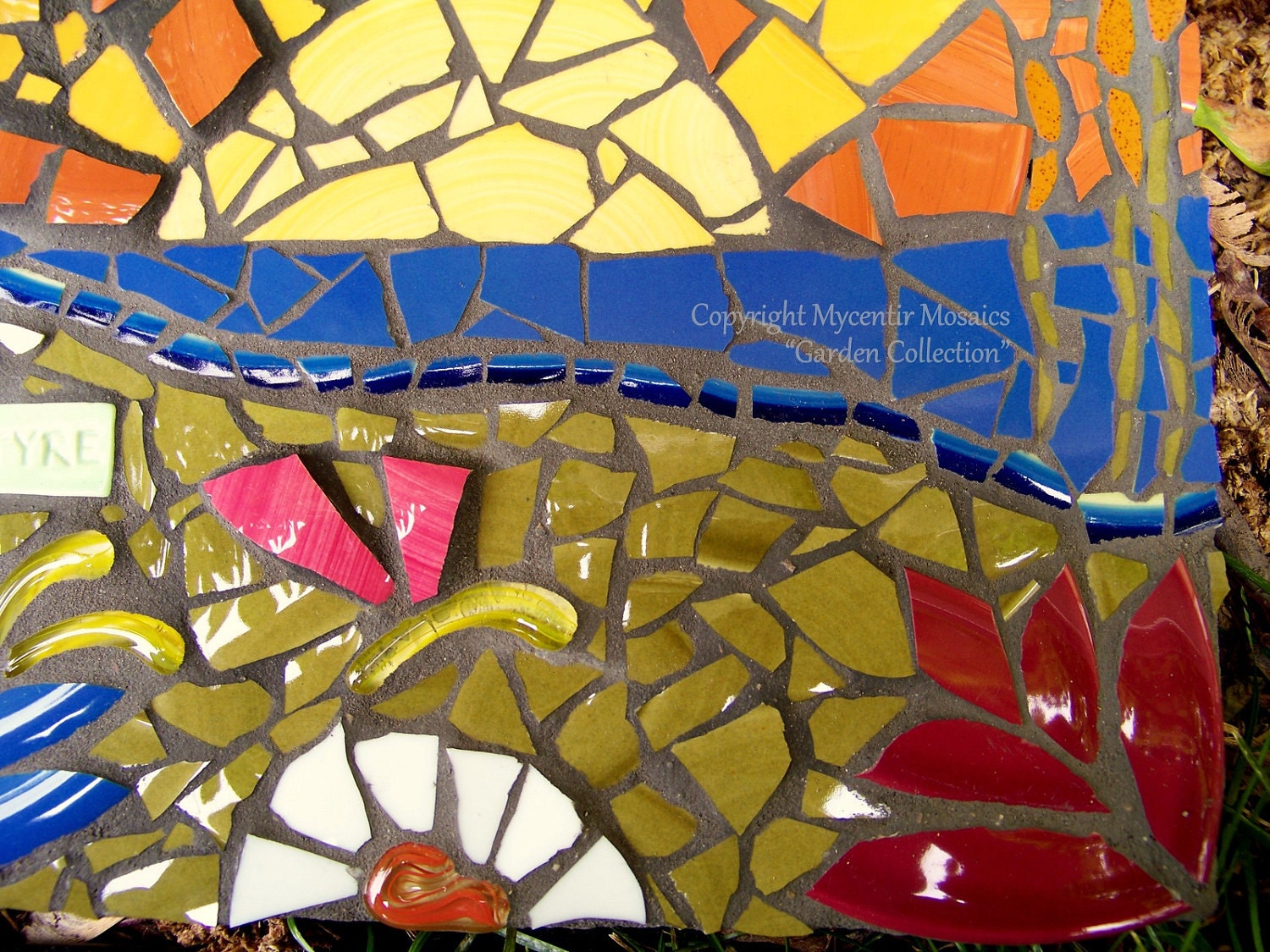 Morning Sunrise Mosaic Garden Stone (Ceramic Mosaic)
