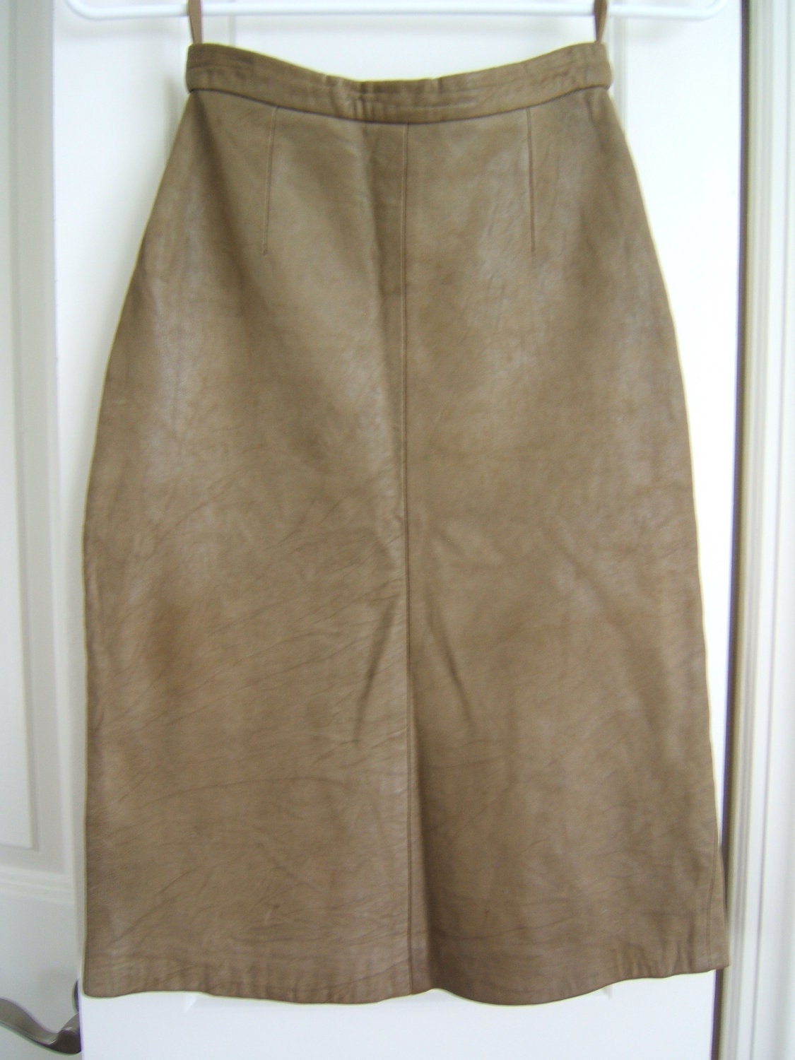 vintage MICHAEL HOBAN/ North Beach Leather taupe leather skirt (sz 3/4)