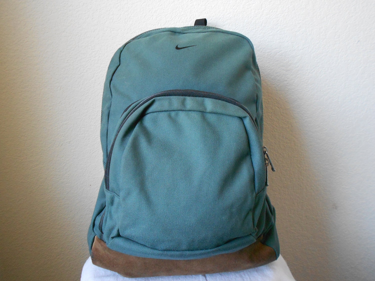 Large NIKE Green Back Pack 1990s LEATHER - TheVintageGoodyShop