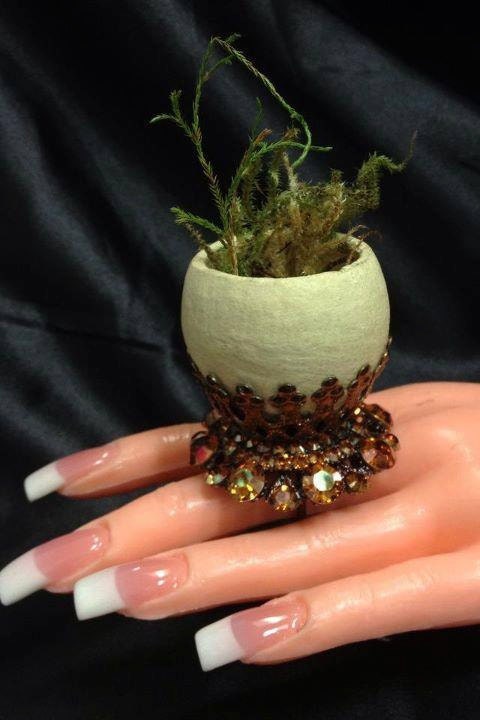 Going Green - Swarovski Crystal artistic plant adjustable plant ring