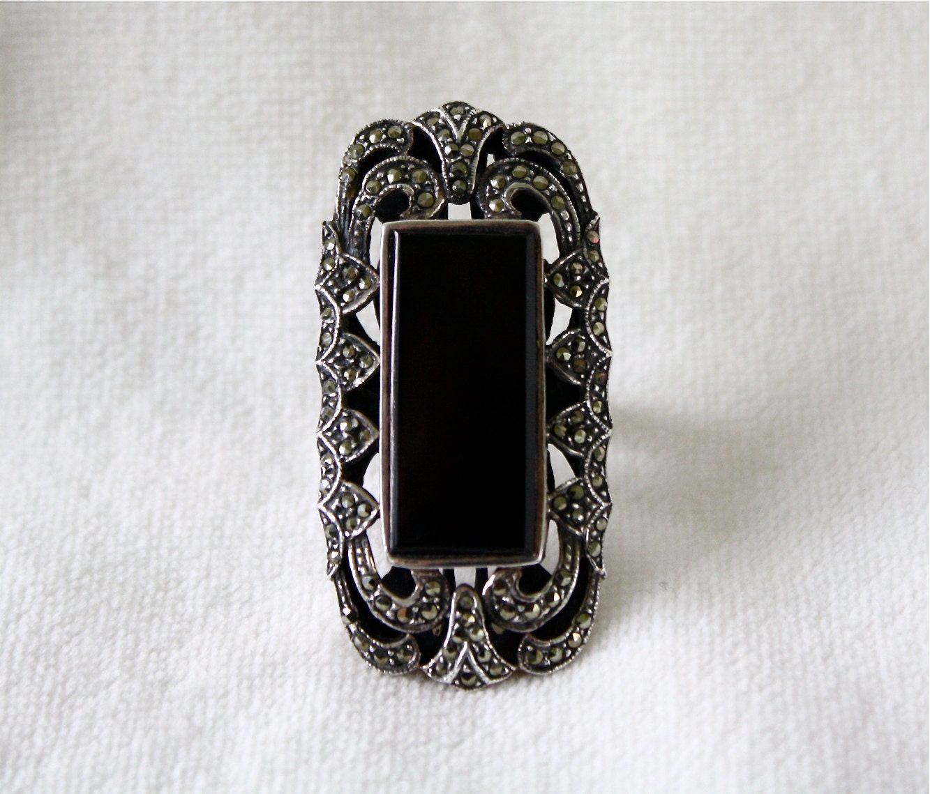 Vintage Sterling Silver Marcasite and Black Onyx Ring 6