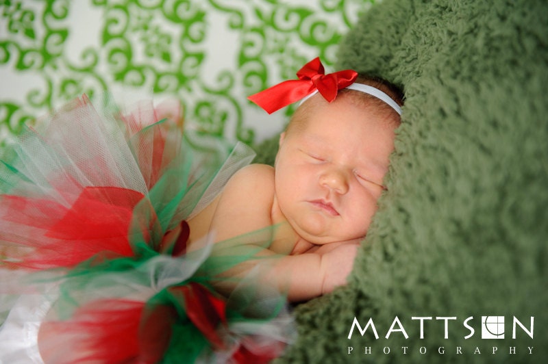Christmas Holiday Tutu - Red Ivory White Green - Newborn Infant Baby Toddler Girl Outfit - Photography Prop - December Birthday Present
