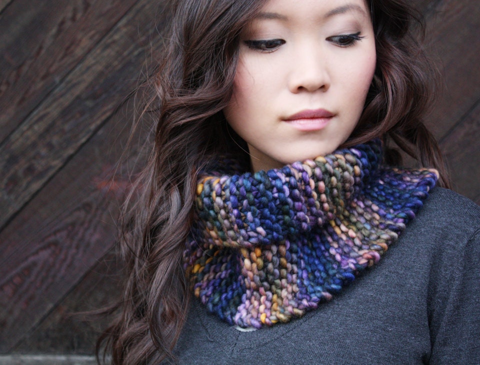 Super Soft Knitted Cowl - Luxury Merino Wool - Hand Dyed, Neckwarmer, Autumn accessories