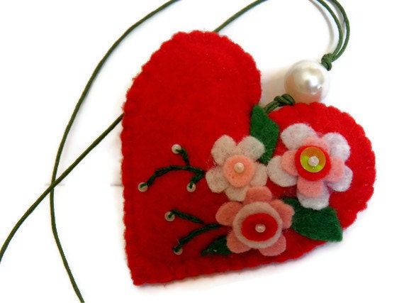 Felt bookmark with a red heart /felt Heart /f elt toy/ gift for child / Ready to Ship