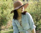 crochet hat women crochet sun hat  with wide brim in wheaten and black colors new style