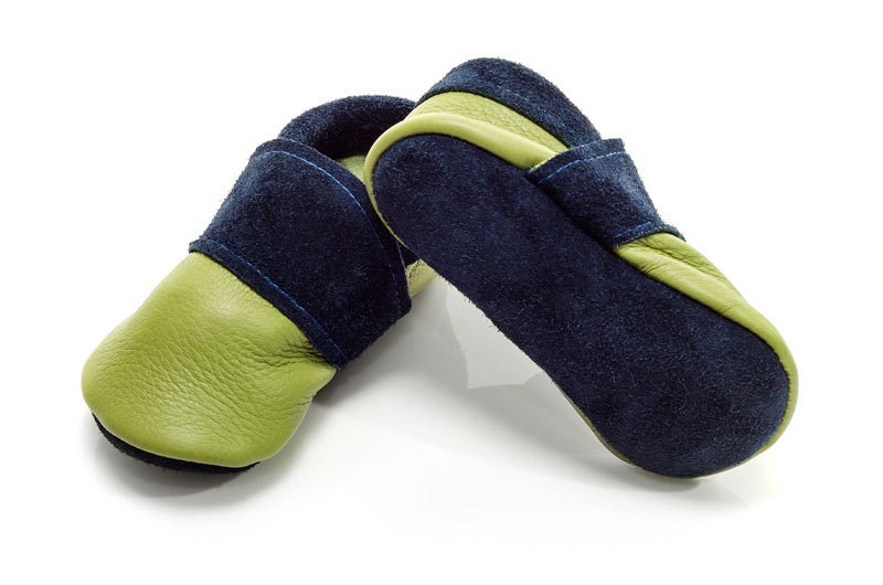 Soft soled leather baby shoes