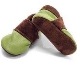 Soft soled leather baby shoes