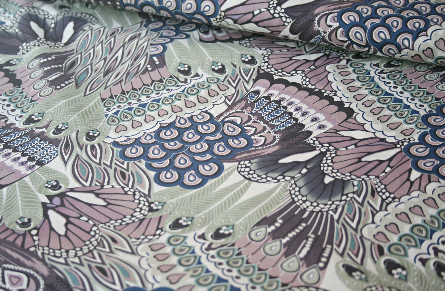 Alexander Henry Como Cotton Lawn Fabric - 1 Yard