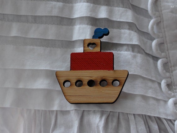 Little Love Boat brooch