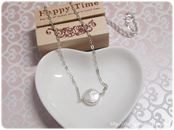 Classical Pearl - Single Freshwater Pearl Necklace in 925 silver chain and findings