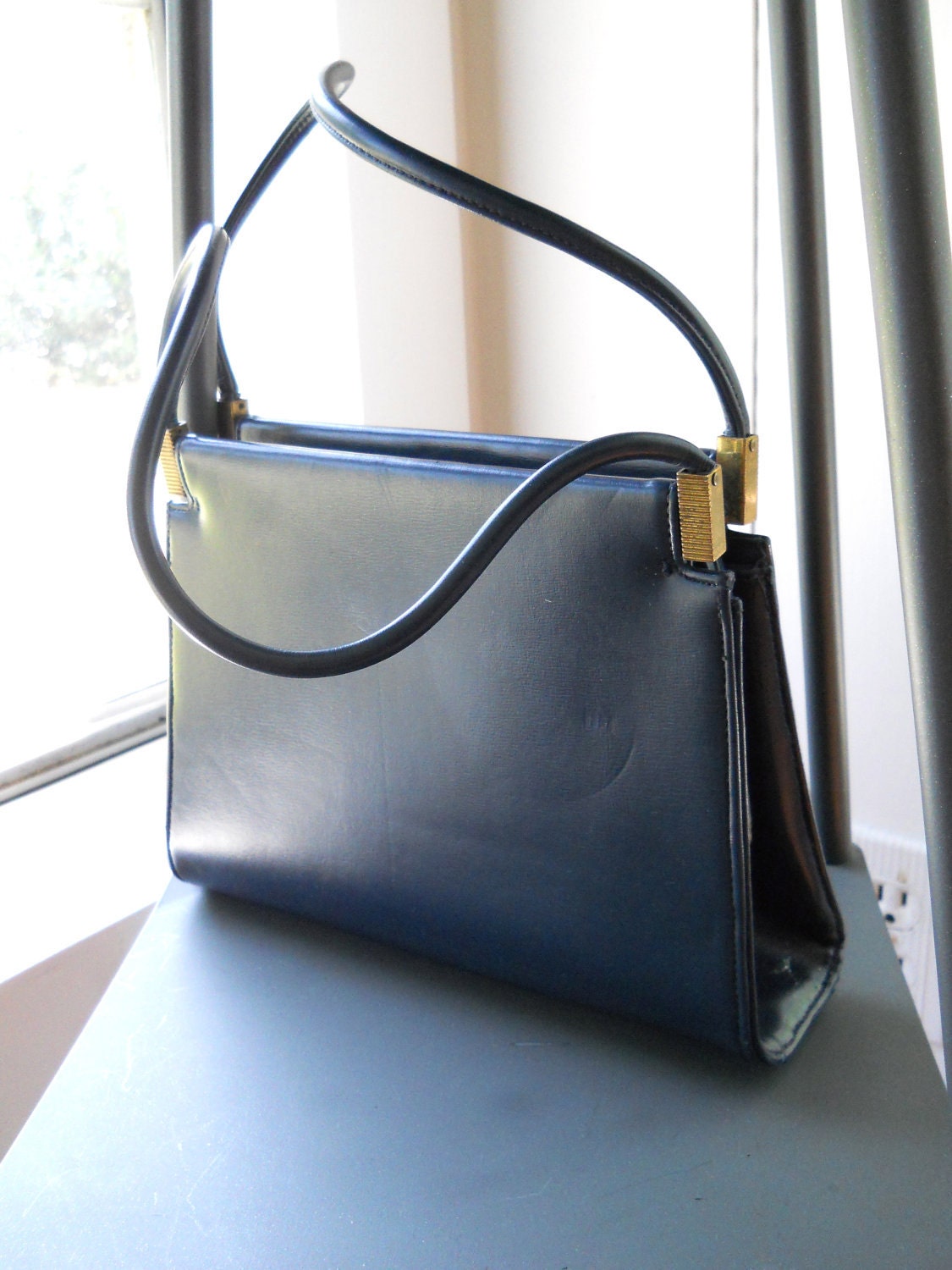 Vintage navy frame leather handbag 1960s